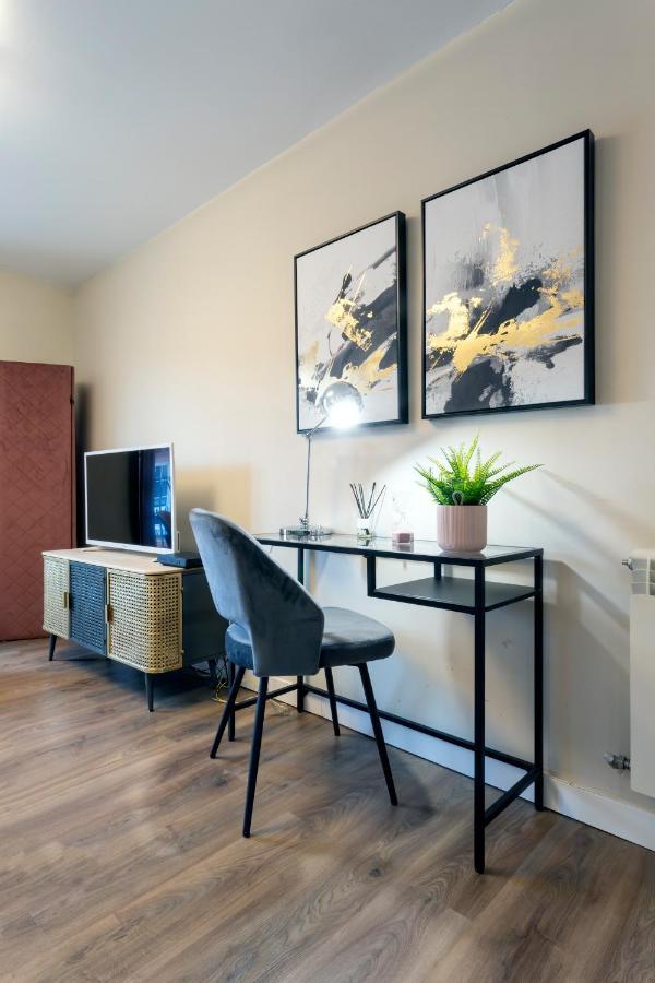 El Encanto Del 12 By Unique Rooms Burgo Eksteriør billede